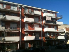 Luminoso trivani vista mare