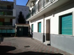 APPARTAMENTO USO UFFICIO