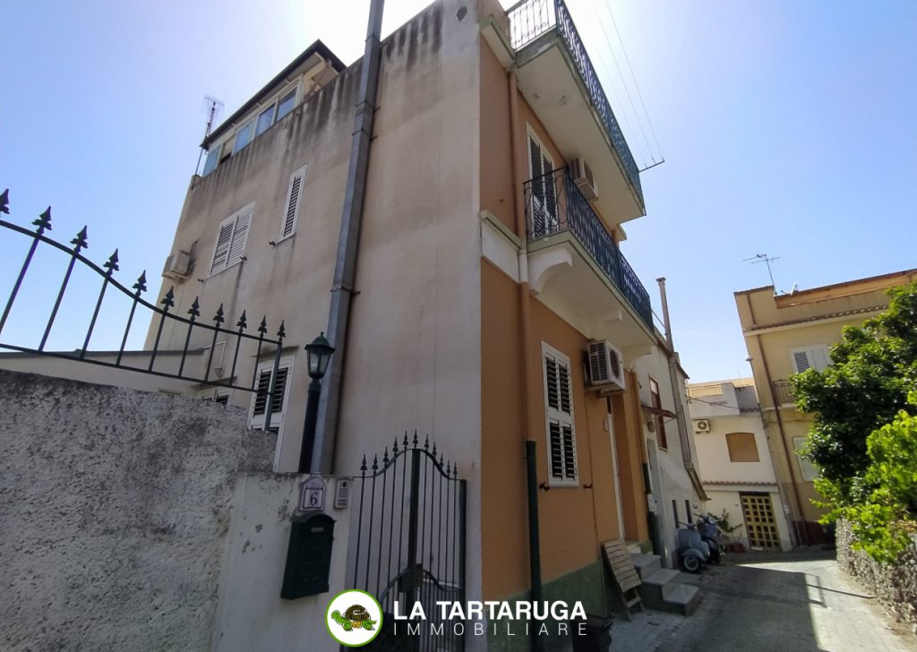 Vendita Case indipendenti  Pagliara - Panoramica casa Indipendente con giardino Località Rocchenere
