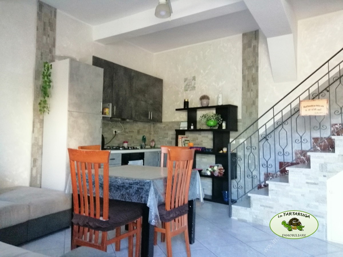 Villa Unifamiliare - Indipendente SANTA TERESA DI RIVA vendita  Santa Teresa di Riva  La Tartaruga Immobiliare