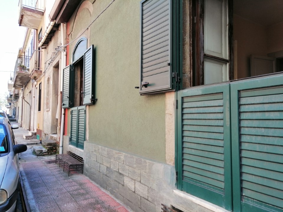 Villa Unifamiliare - Indipendente ROCCALUMERA vendita  Roccalumera  La Tartaruga Immobiliare